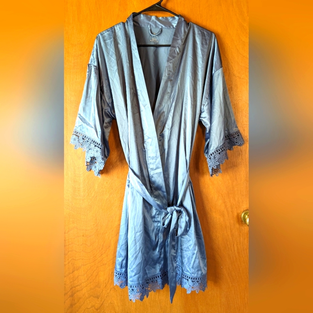 Robe (AW Bridal)